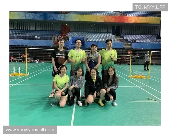 南京羽毛球队与杭州羽毛球队赛后复盘探讨团队协作的关键因素与经验分享